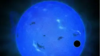 Gliese 1214 b okrążą swa gwiazdę. Wyobrażenie artystyczne