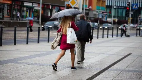 W kilku regionach spadnie przelotny deszcz