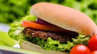 Hamburger podobno smakuje nieźle