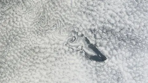 Wyspa Świętej Heleny rozdarła pasat na pół