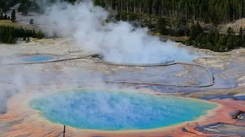 Gorące źródła w Parku Narodowym Yellowstone