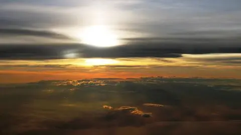 Wieczorne chmury najgęstrze będą na północy i zachodzie