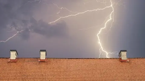 Nad Polskę wkraczają burze