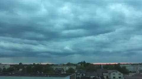 Nad część Polski nadciągną burzowe chmury