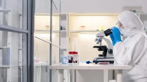 Szef WHO: pierwsze efekty testowania leków na COVID-19 nawet w ciągu dwóch tygodni