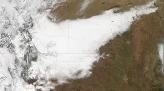 Śnieg przykrył powierzchnię kilku stanów