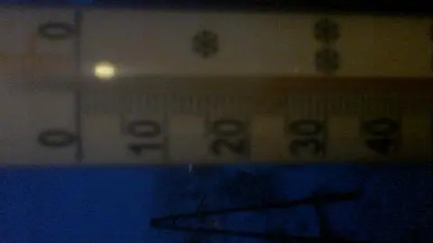 godzina 7 rano -23stopnie Przedwojów woj. dolnośląskie