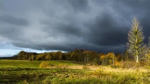 Miejscami burze będą gwałtowne