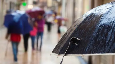 Synoptycy prognozują miejscami do 40 litrów deszczu