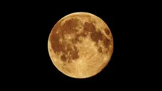 Superksiężyc nocą z 12 na 13 lipca w obiektywie Reportera 24 podpisującego się nickiem Jaszczura