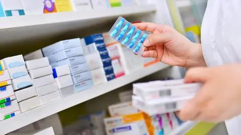 Oporność na antybiotyki w zakażeniach bakteryjnych. Sztuczna inteligencja może w tym pomóc