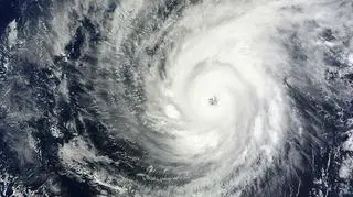 Tajfun Maysak na Pacyfiku