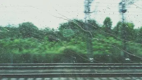 Prognoza pogody na dziś: skwar, będzie słychać grzmoty. Powieje nawet 90 km/h