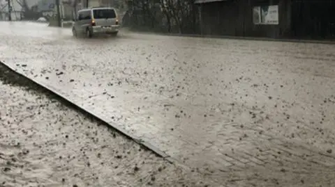 Deszcz zalewał piwnice. Interwencje po środowych opadach
