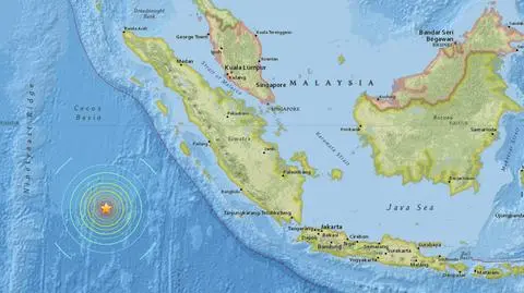 Po trzęsieniu ziemi Indonezja była zagrożona falami tsunami