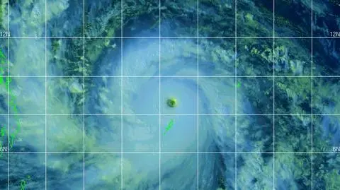 Supertajfun nadchodzi, wiatr w centrum zjawiska osiąga 250 km/h. "Jesteśmy przerażeni"