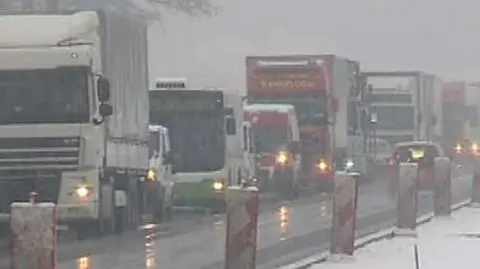 Podlasie: 15 km w 1,5 godziny. Trudne warunki na drogach