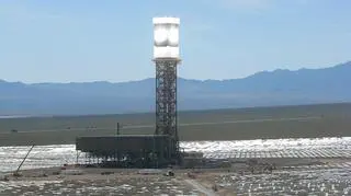 Ivanpah - największa na świecie elektrownia słoneczna - została uruchomiona w grudniu 2013 roku