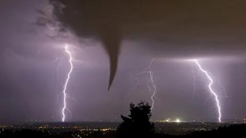 Trąba powietrzna możepojawić się nad Polską