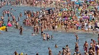 Tłumy plażowiczów w Pobierowie