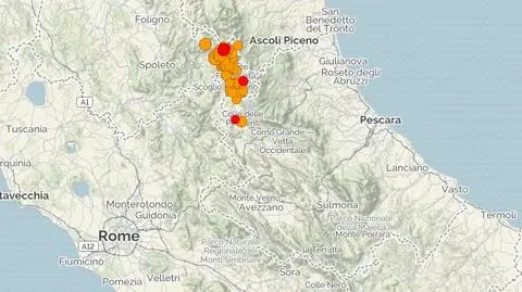 Pojawiają się wstrząsy wtórne, ale o mniejszej magnitudzie