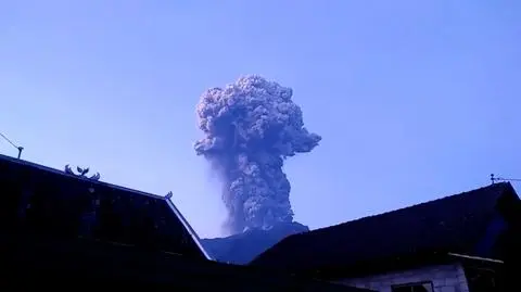 Wybuchł Merapi. Wyrzucił pył na wysokość sześciu kilometrów