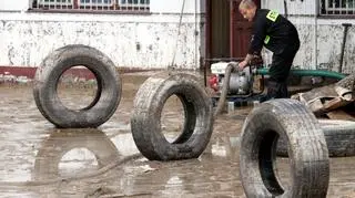 Zalane posesje przy drodze Sandomierz-Kraków