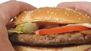 Hamburgery niepokoją nie tylko dietetyków