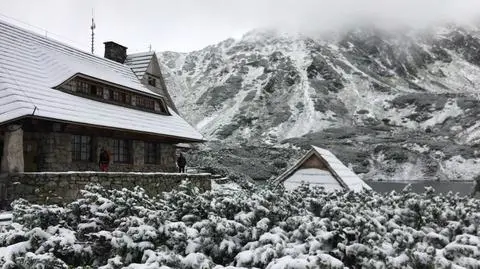 Z nadejściem lata w Tatry wróciła zima. Miejscami kilka centymetrów śniegu