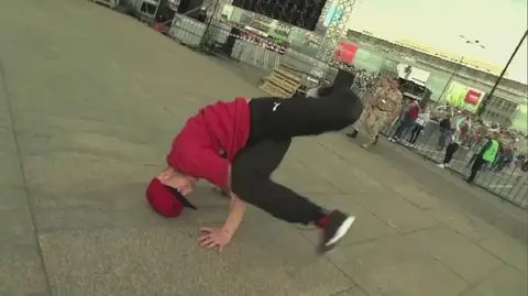 Święto breakdance pod Pałacem Kultury