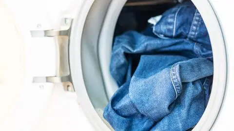 Badacze z Toronto: pranie dżinsów szkodzi środowisku
