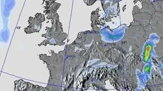 30 lipca, godz. 08 (www.niederschlagsradar.de)