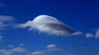 Altocumulus lenticularis (Kontakt24/Jarosław Turała)
