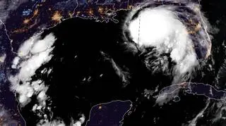 Burza tropikalna Sally na zdjęciu satelitarnym (NOAA)