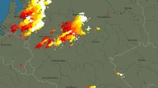 Burze nad Niemcami w niedzielę o 17.50 (blizortung.org)