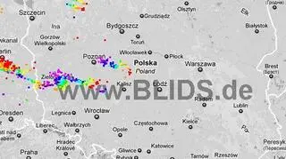 Burze nad Polską, godz. 19.15 - 21.15 (blids.de)