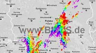 Burze nad Polską, godz. 19.15 - 21.15 (blids.de)