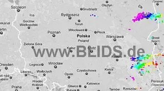 Burze nad Polską o godz. 22 (blids.de)