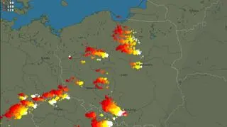 Burze nad Polską, poniedziałek 19.30