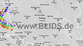 Burze nad Polską w godz. 17:15-19:15 (blids.de)