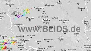 Burze nad Polską w godzinach 18:15-20:15 (blids.de)