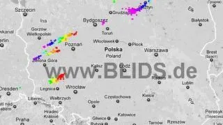 Burze w Polsce w godz. 19.30-21.30 (blids.de)