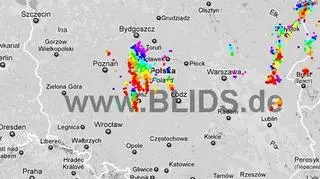 Burze w Polsce w piątek w godzinach 14.15-16.15 (blids.de)