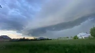Burzowe chmury nad Kamieniem Krajeńskim (tvnmeteo.pl/Anita)
