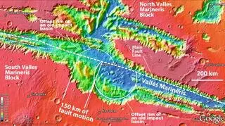 Centralny odcinek uskoku Valles Marineris (Google Mars/MOLA Science Team)