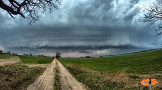 Chmura szelfowa nad Swarzędzem
