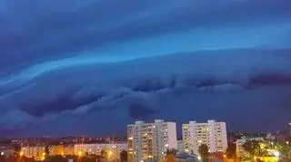 Ciemne niebo w Malborku (Agata Semeniuk)