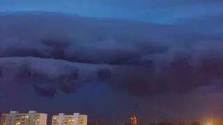 Ciemne niebo w Malborku (Agata Semeniuk)