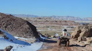 Codzienne życie na "Marsie" ( Hawaii Space Exploration Analog and Simulations)