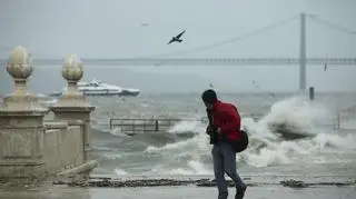 Deszczowa aura w Portugalii/EPA